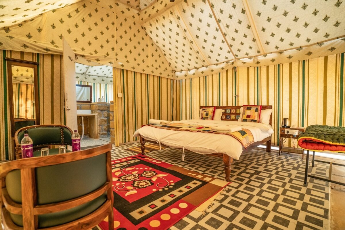 luxury swiss tent in jaisalmer